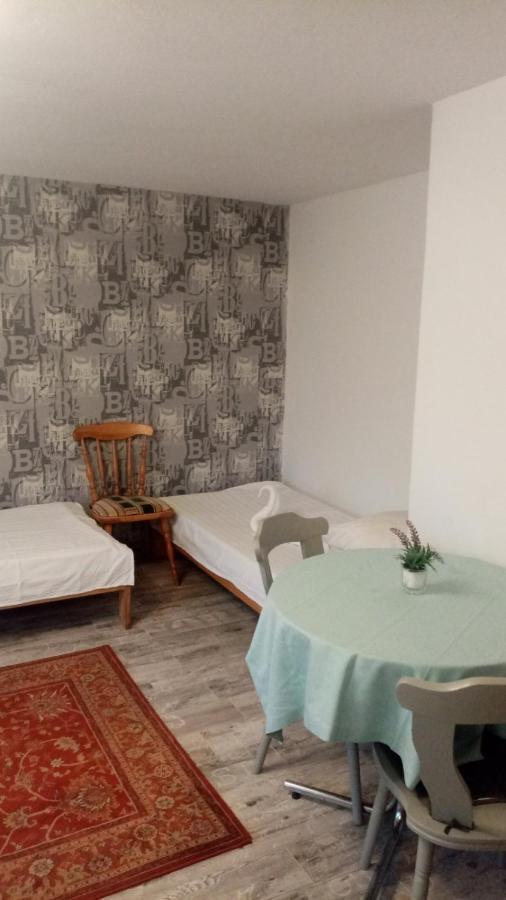 Hostel Познан Екстериор снимка
