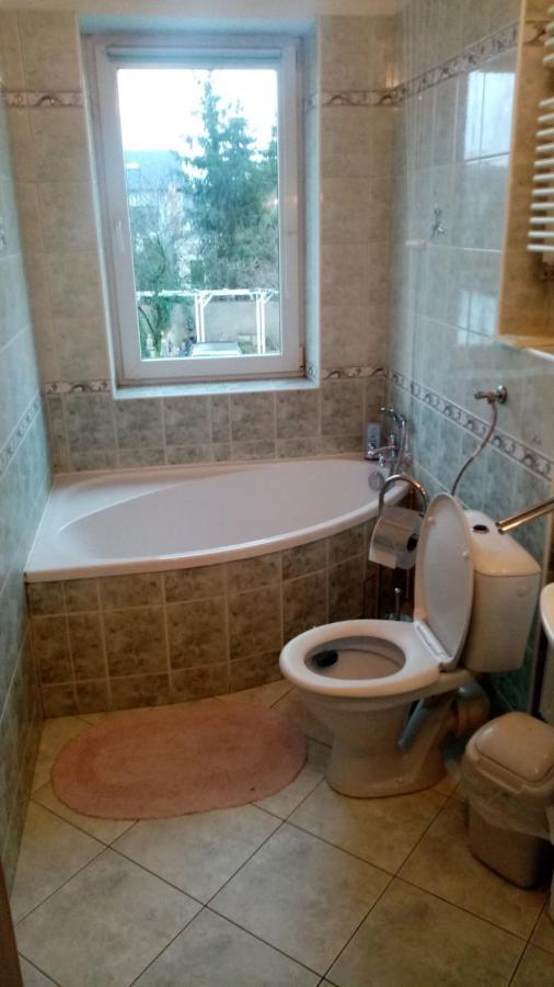 Hostel Познан Екстериор снимка