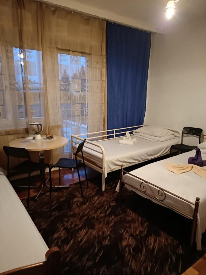 Hostel Познан Екстериор снимка