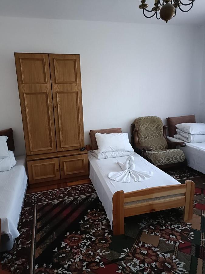 Hostel Познан Екстериор снимка