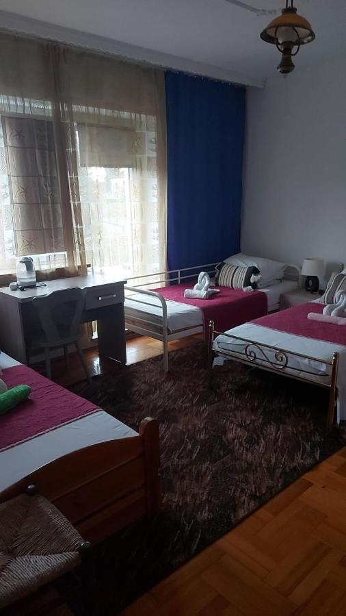 Hostel Познан Екстериор снимка