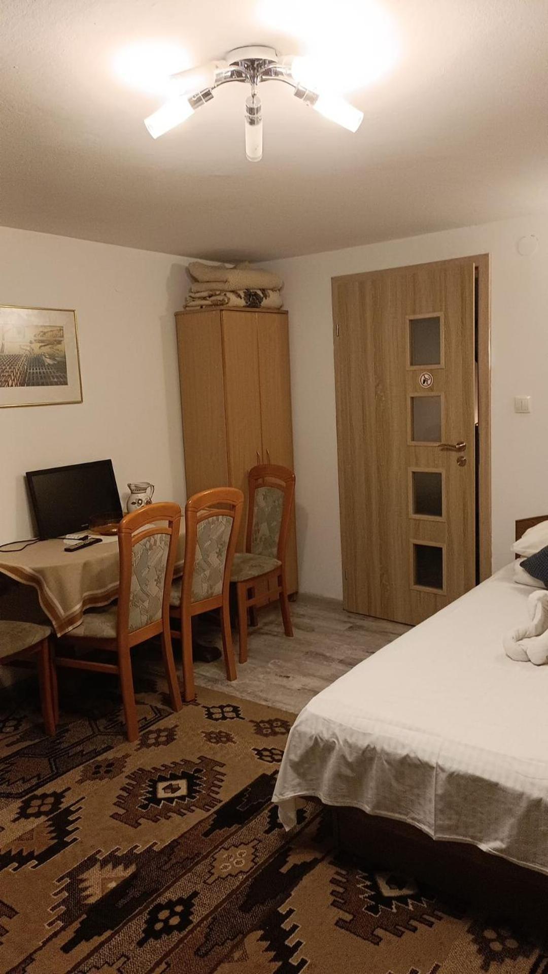 Hostel Познан Екстериор снимка