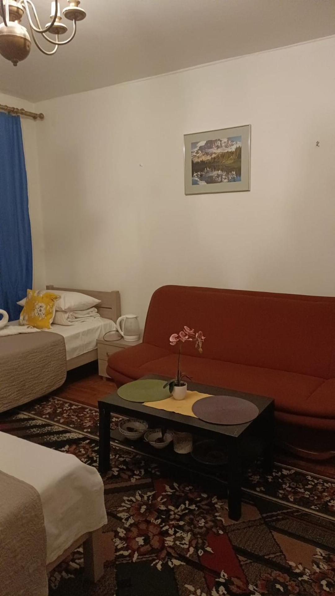 Hostel Познан Екстериор снимка