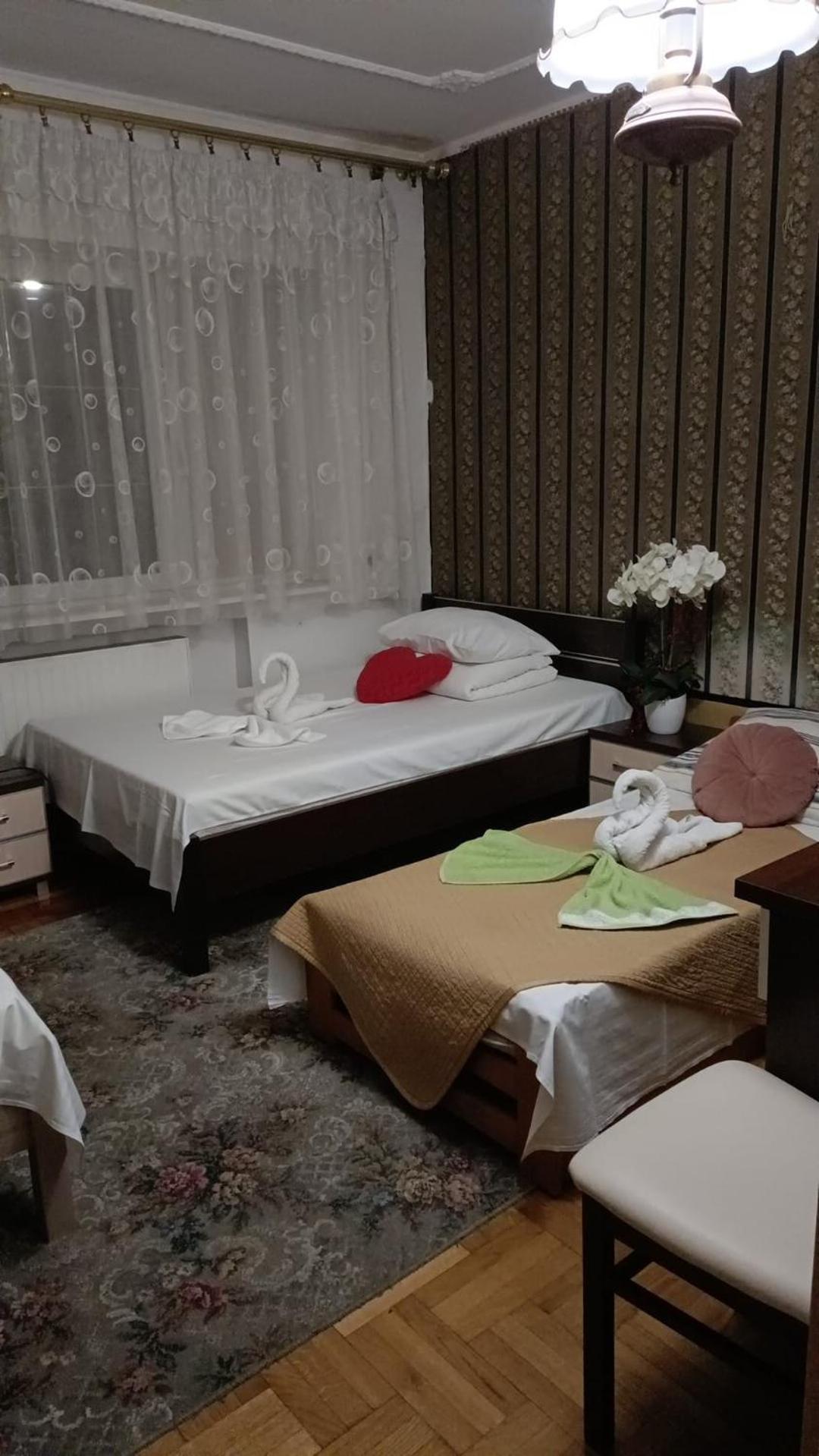 Hostel Познан Екстериор снимка
