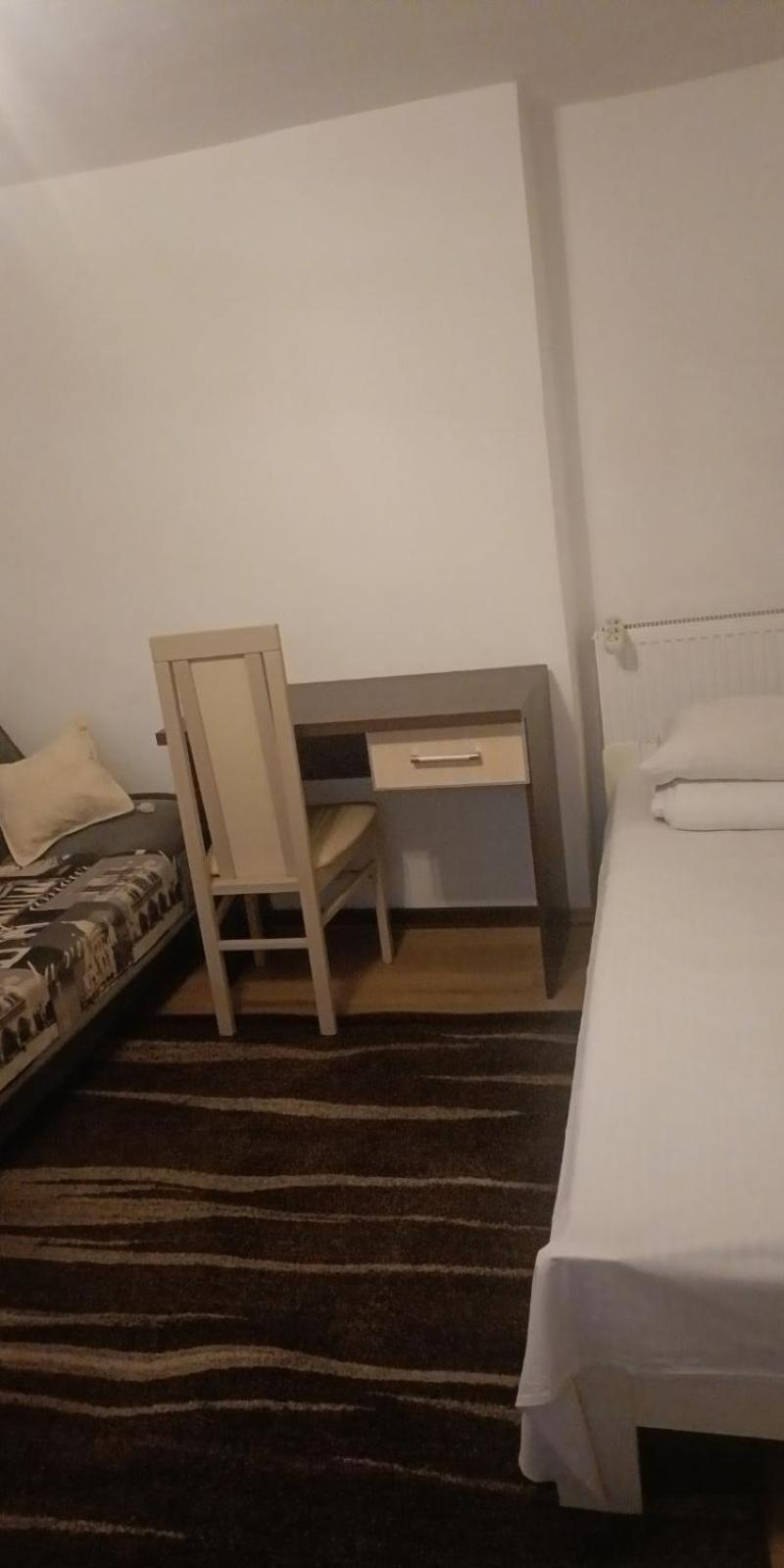 Hostel Познан Екстериор снимка