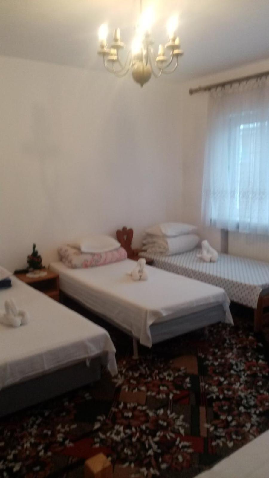 Hostel Познан Екстериор снимка